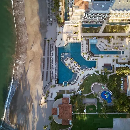 Marriott Puerto Vallarta Resort & Spa-3